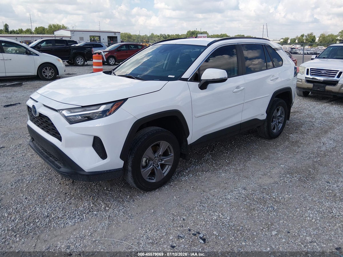 2024 TOYOTA RAV4 HYBRID XLE — снимка 2