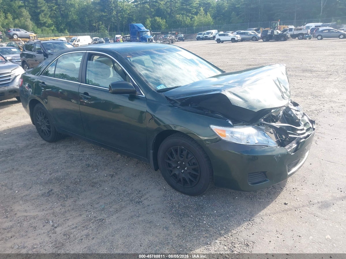 2011 TOYOTA CAMRY LE