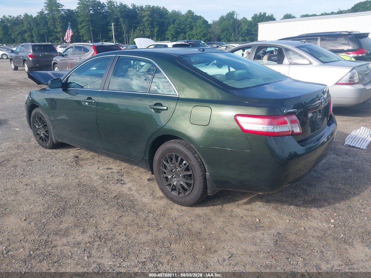 2011 TOYOTA CAMRY LE — снимка 3