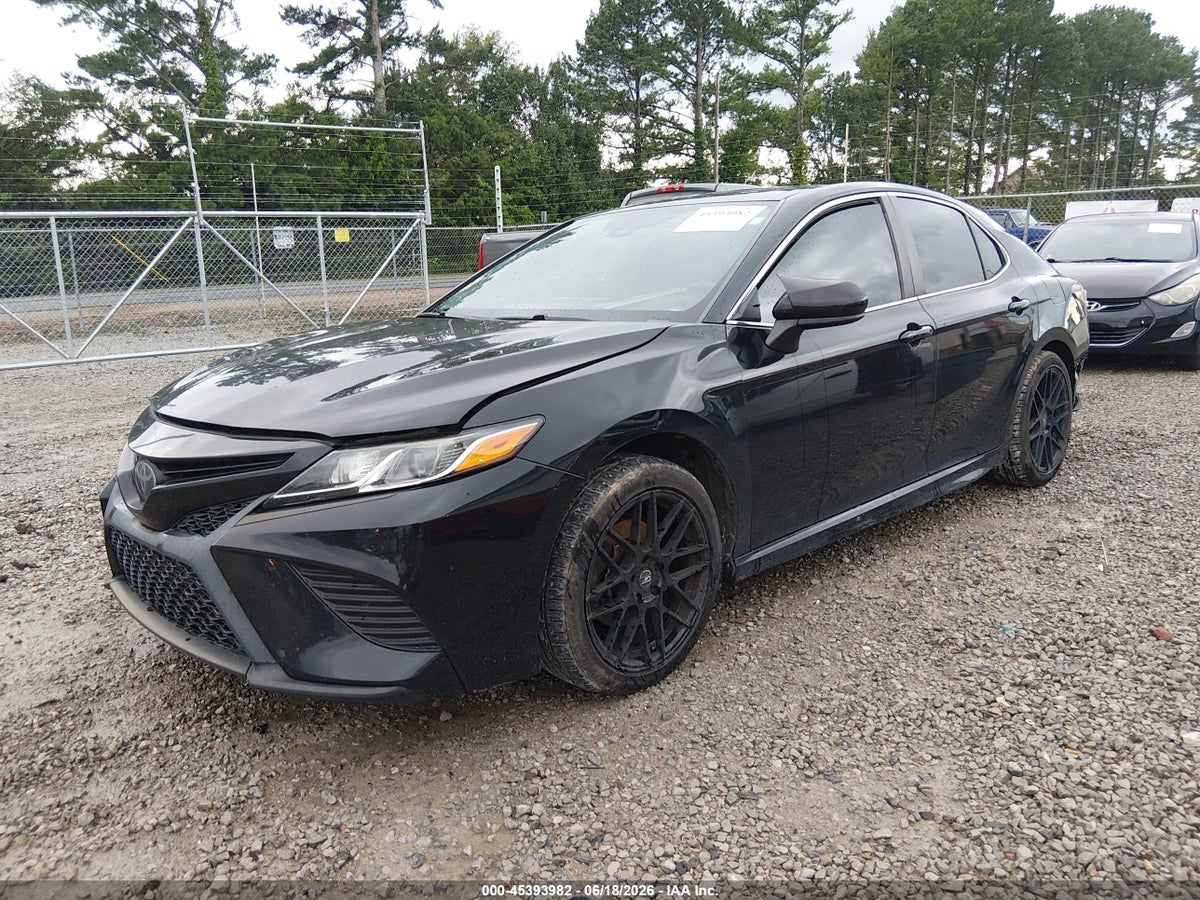 2020 TOYOTA CAMRY SE — снимка 2