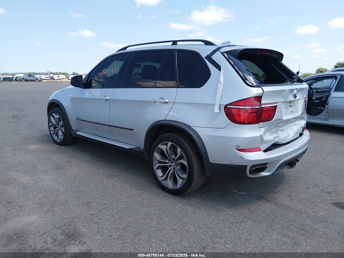 2011 BMW X5 XDRIVE50I — снимка 3