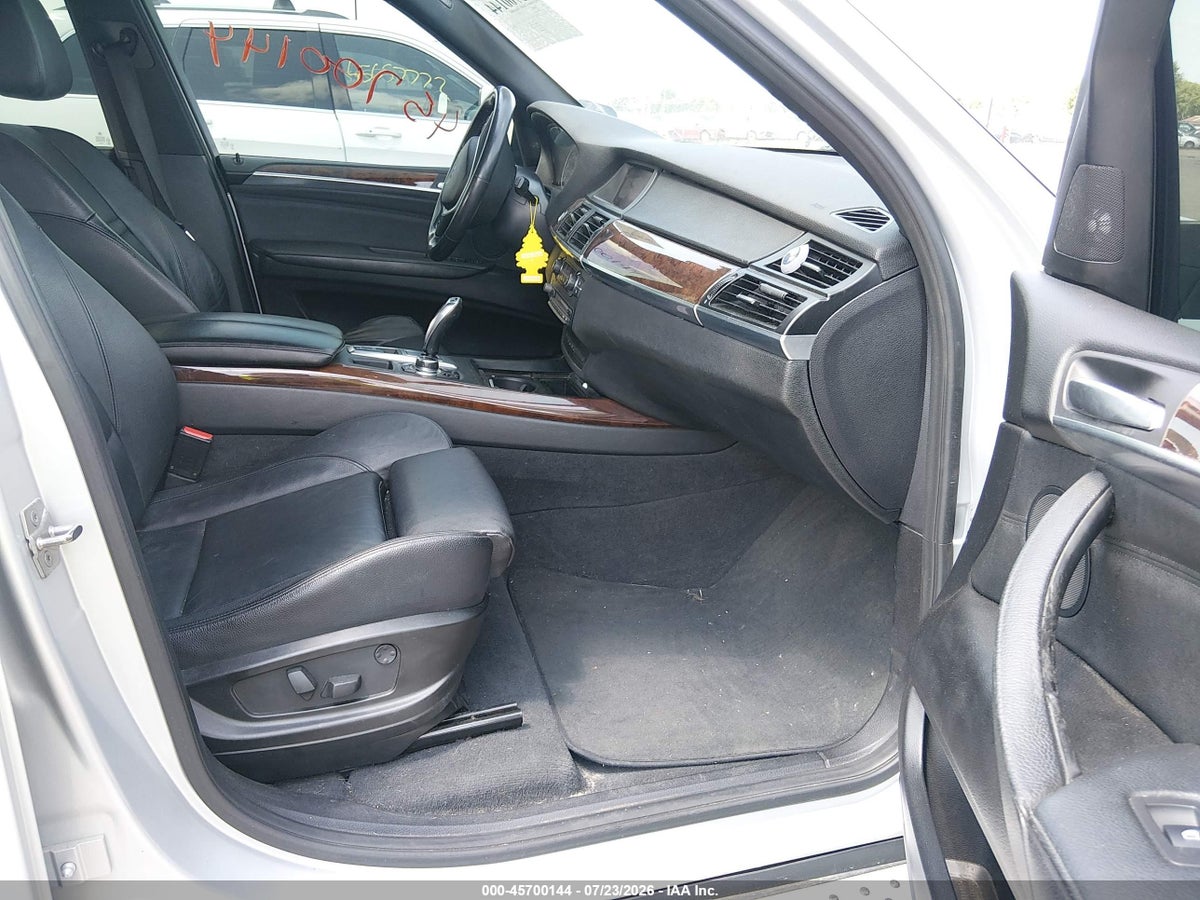 2011 BMW X5 XDRIVE50I — снимка 5