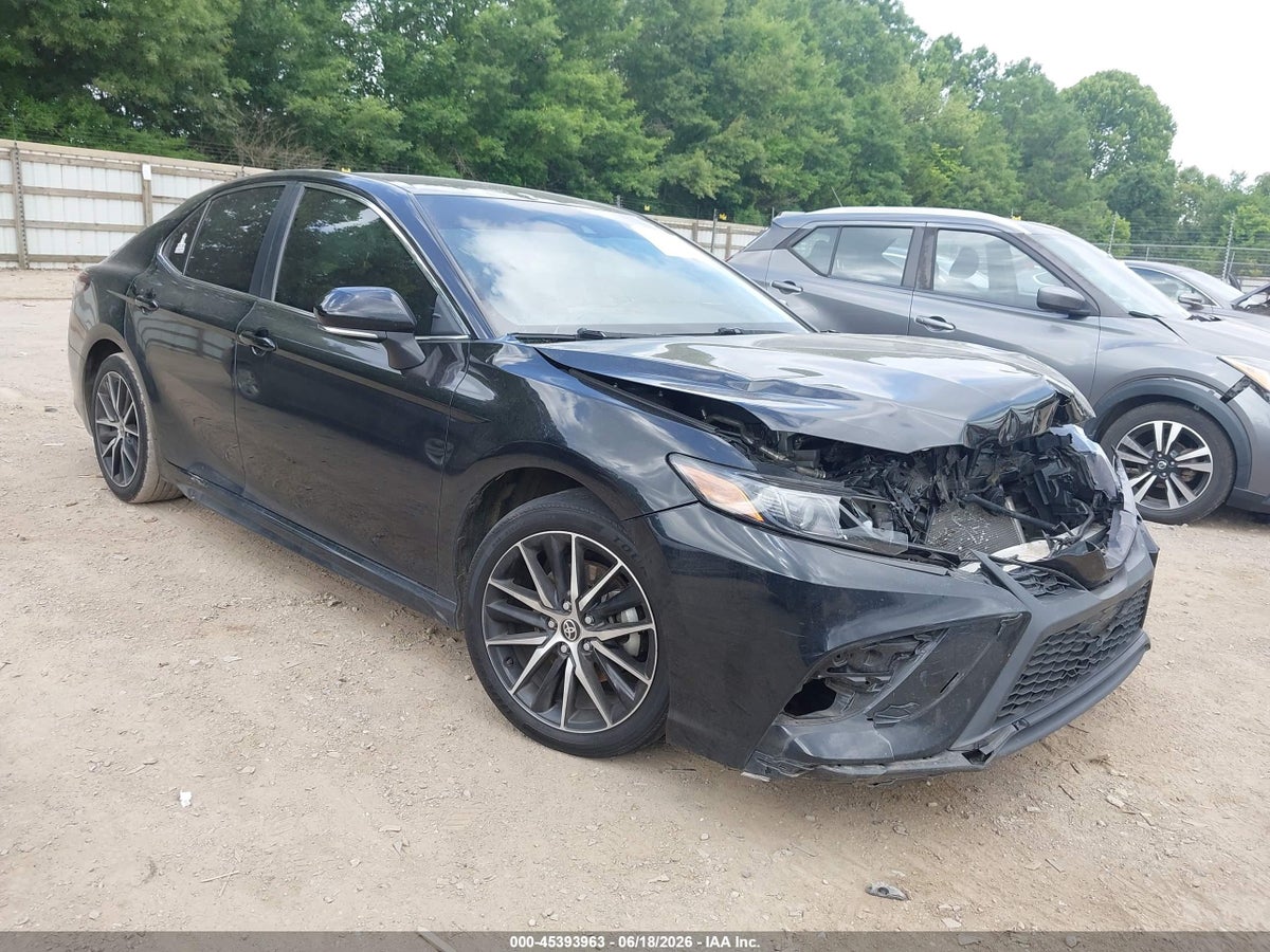 2021 TOYOTA CAMRY SE