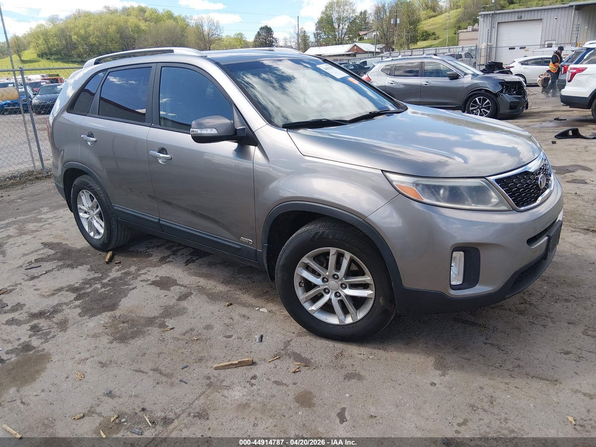 2014 KIA SORENTO LX