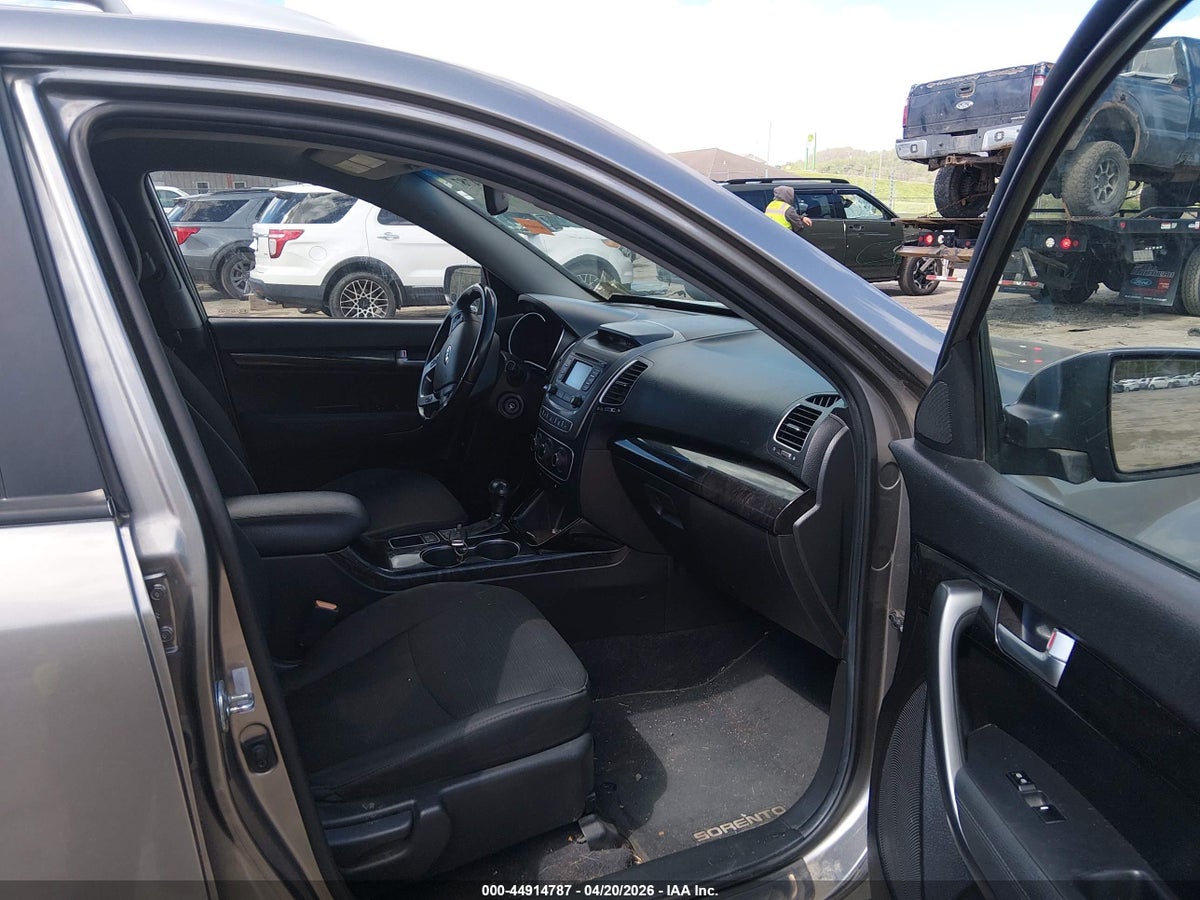 2014 KIA SORENTO LX — снимка 5