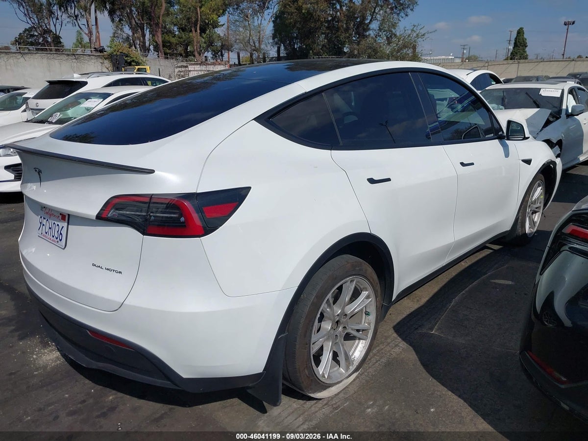 2023 TESLA MODEL Y AWD/LONG RANGE DUAL MOTOR ALL-WHEEL DRIVE — снимка 4