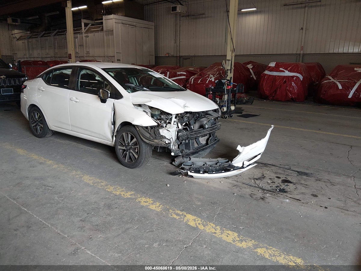 2021 NISSAN VERSA SV XTRONIC CVT
