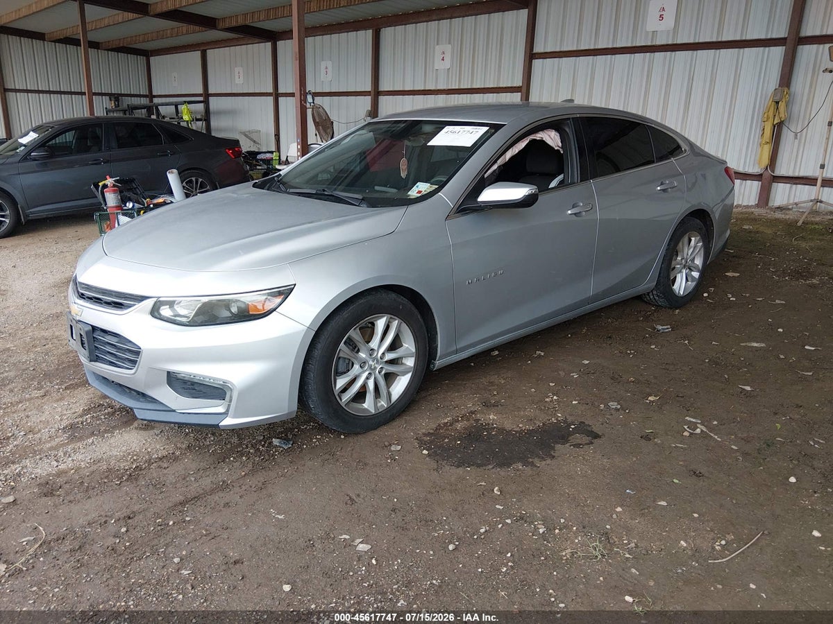 2017 CHEVROLET MALIBU 1LT — снимка 2