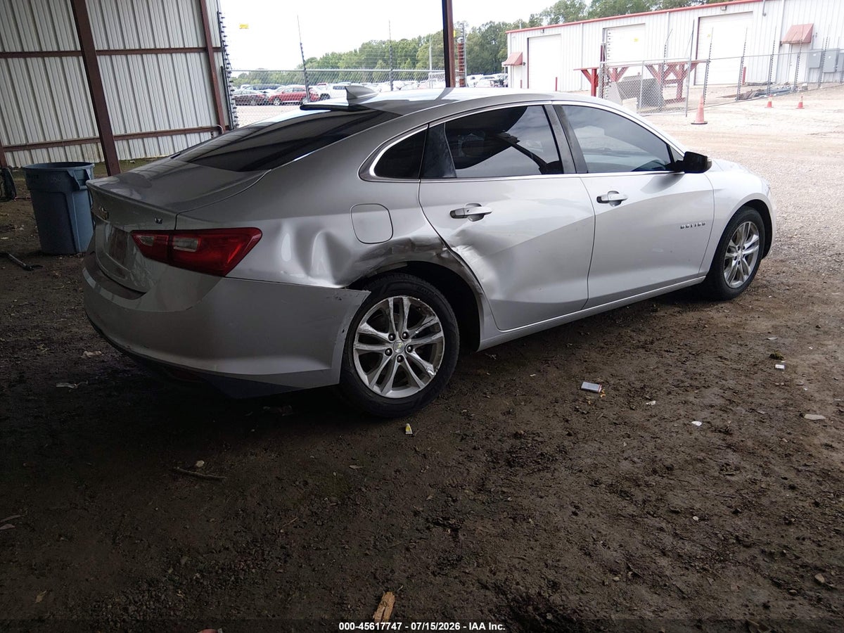 2017 CHEVROLET MALIBU 1LT — снимка 4