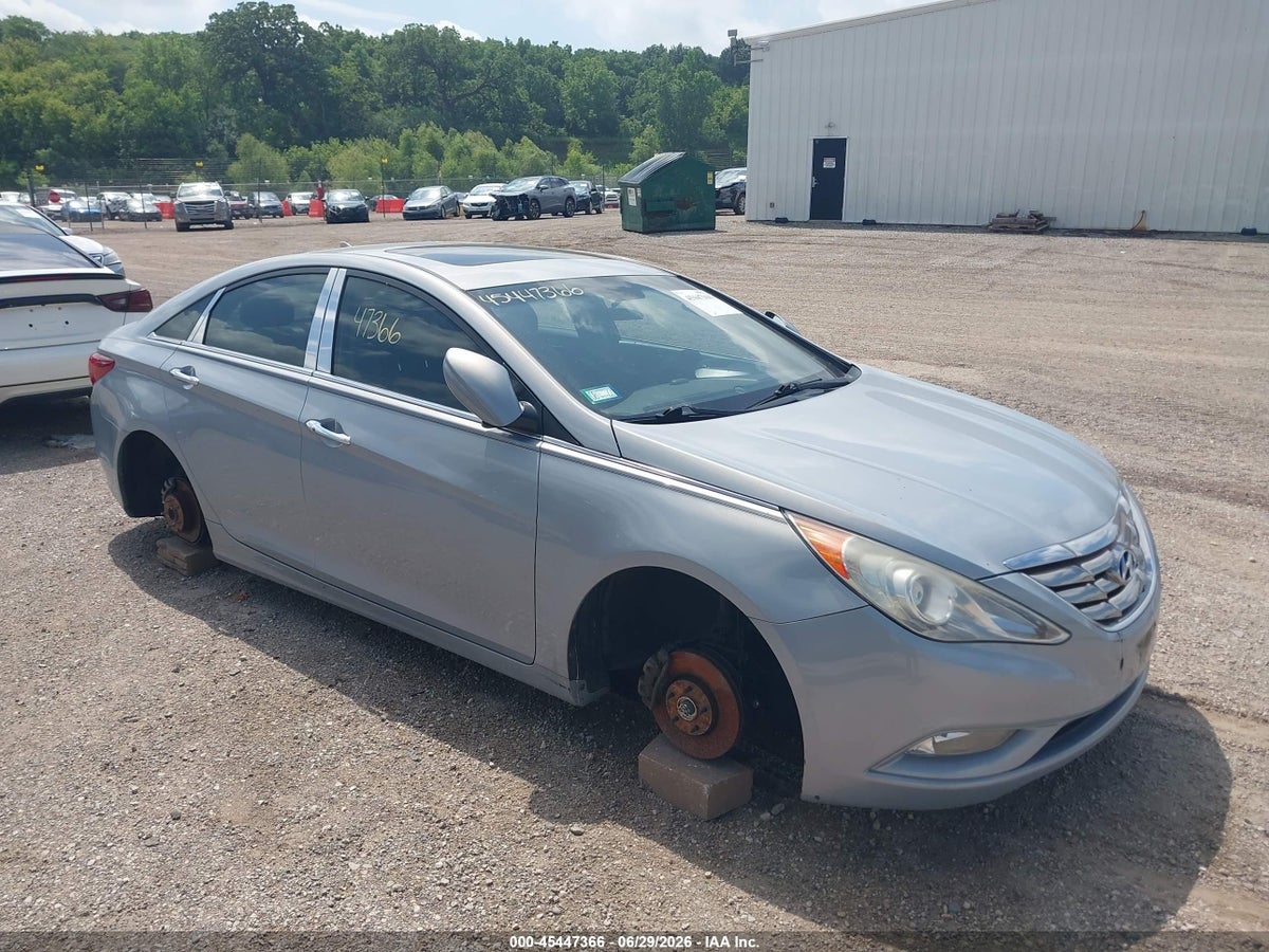 2011 HYUNDAI SONATA SE