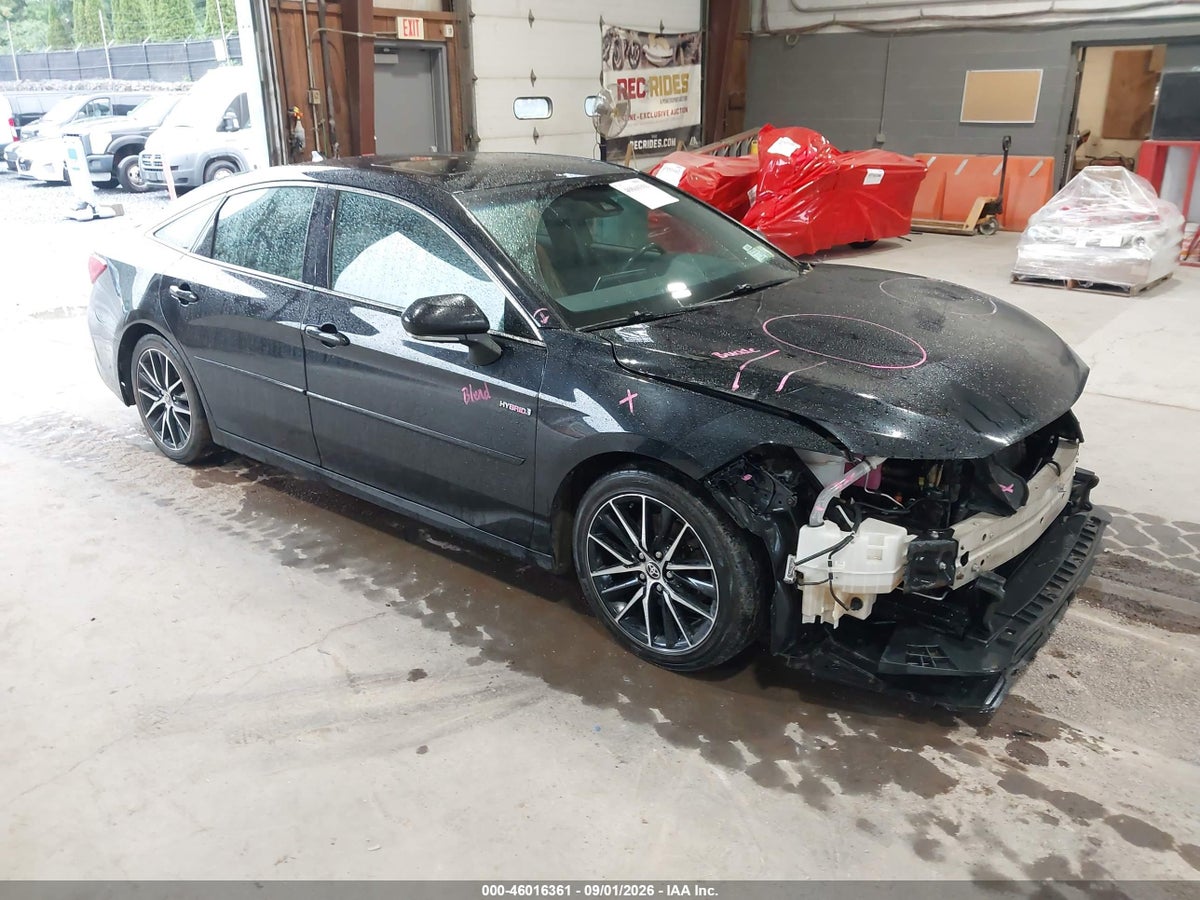2019 TOYOTA AVALON HYBRID LIMITED