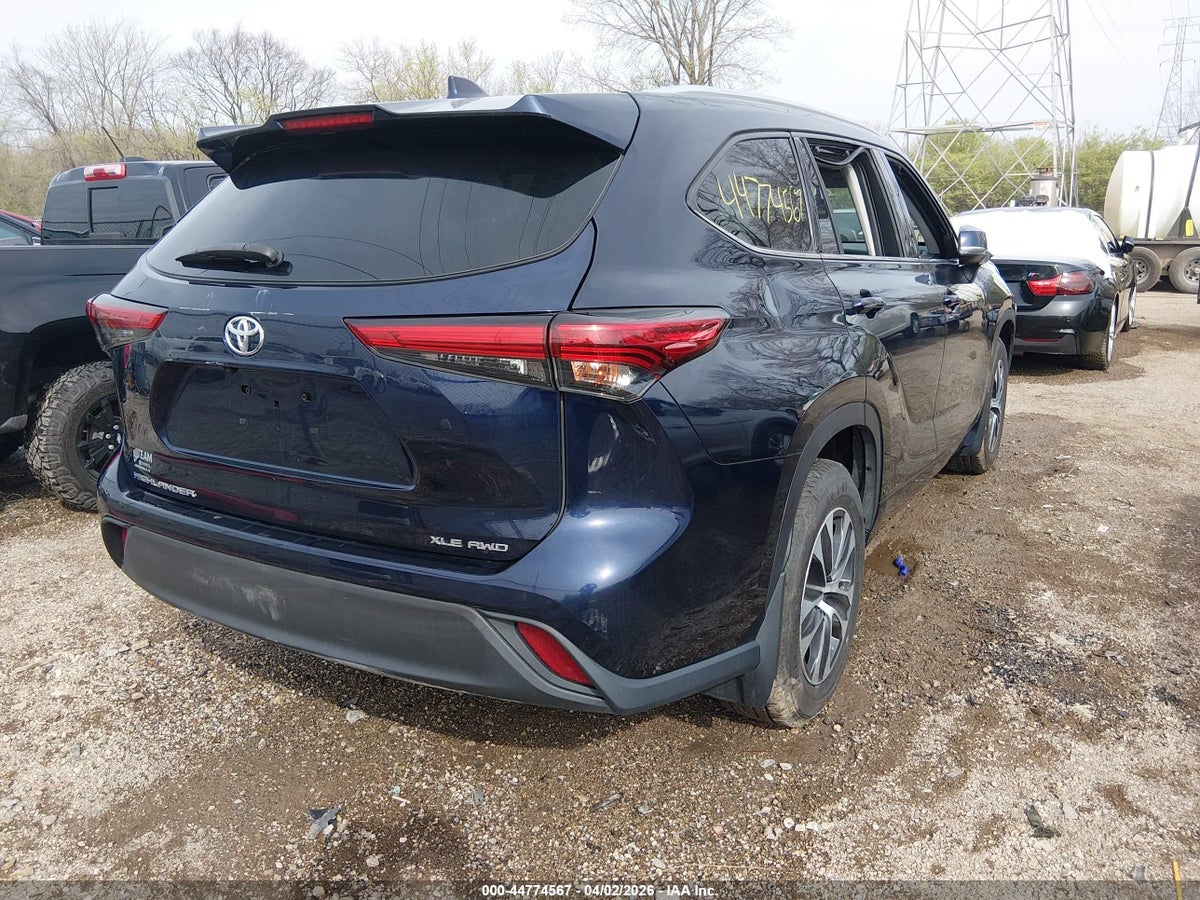 2021 TOYOTA HIGHLANDER XLE — снимка 4