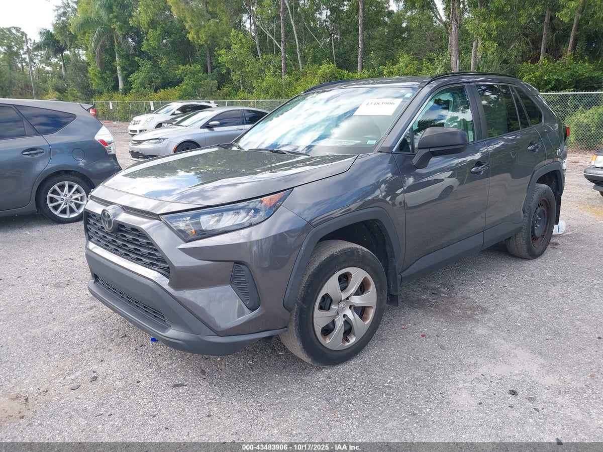 2021 TOYOTA RAV4 LE — снимка 2