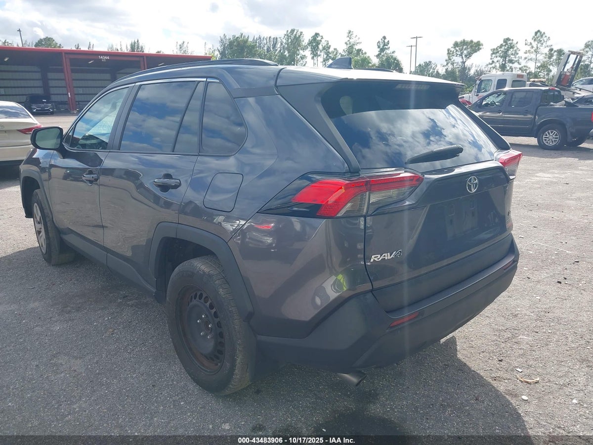 2021 TOYOTA RAV4 LE — снимка 3