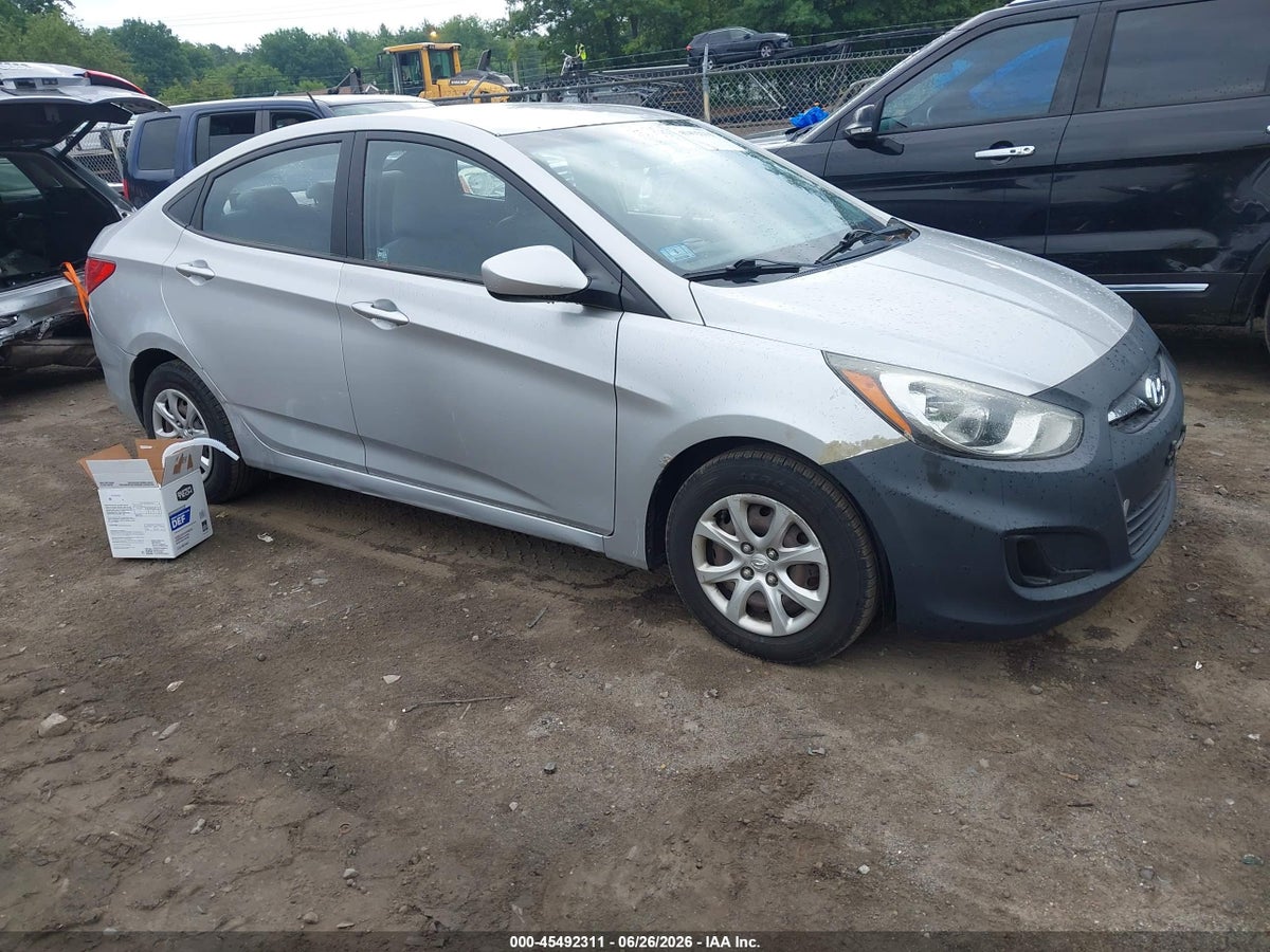 2014 HYUNDAI ACCENT GLS