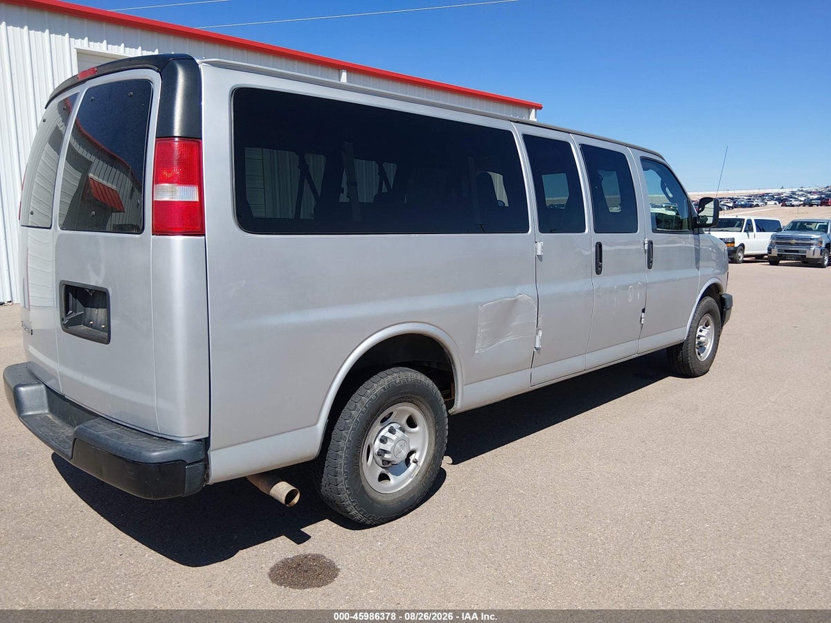 2019 CHEVROLET EXPRESS 3500 LS — снимка 4