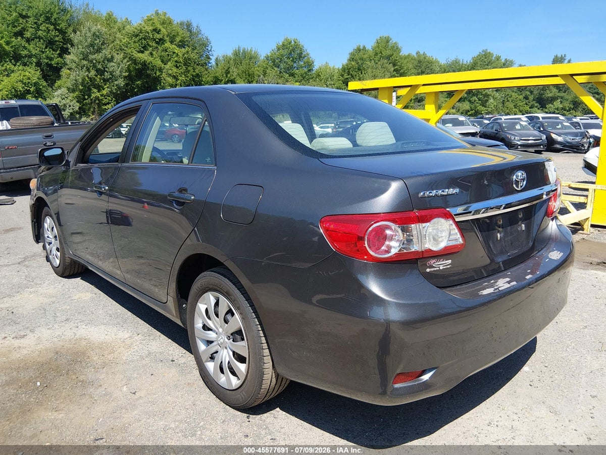 2013 TOYOTA COROLLA LE — снимка 3