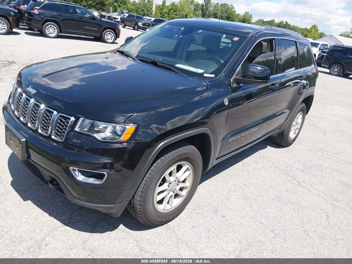 2019 JEEP GRAND CHEROKEE LAREDO E 4X4 — снимка 2
