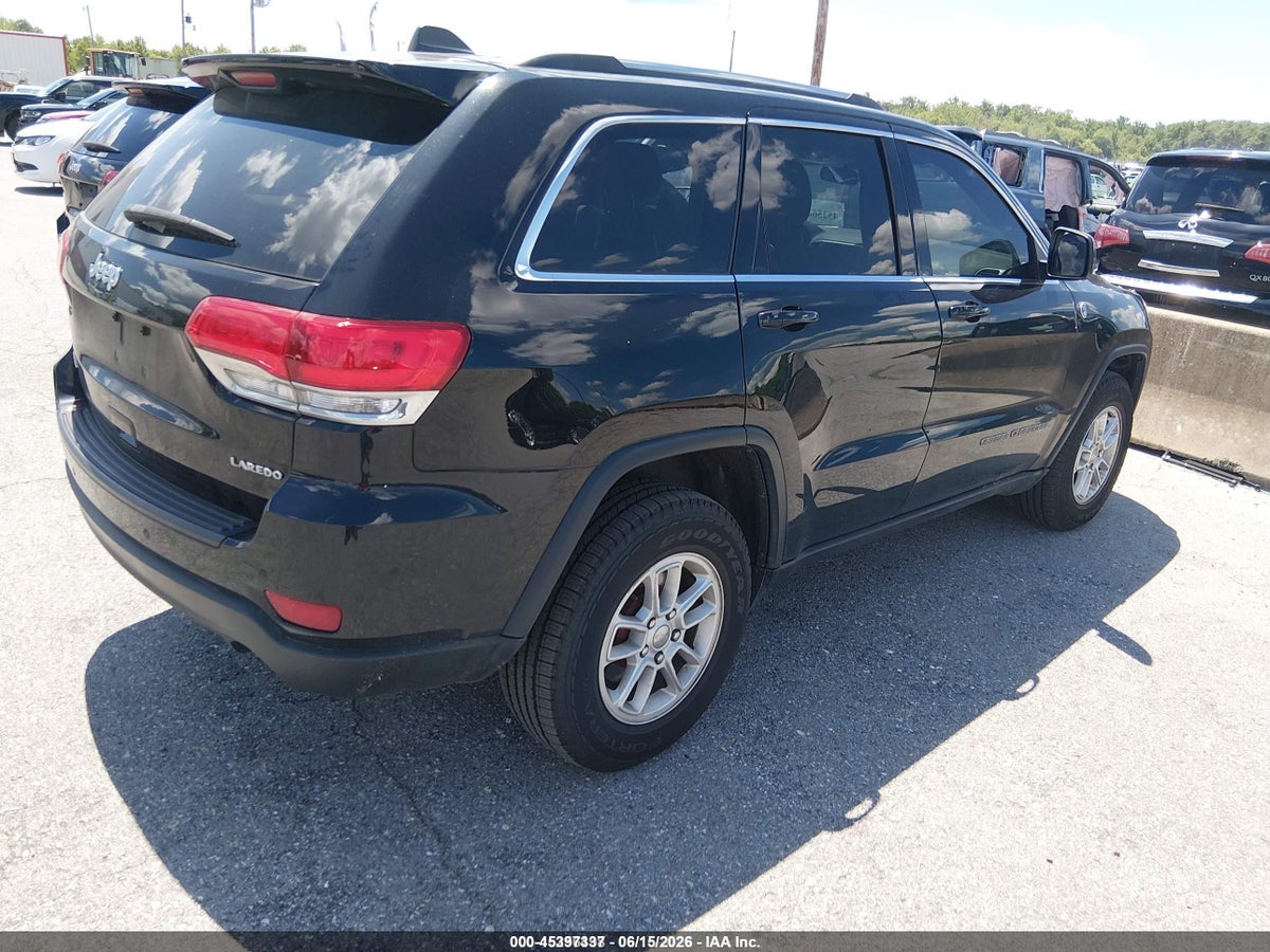 2019 JEEP GRAND CHEROKEE LAREDO E 4X4 — снимка 4