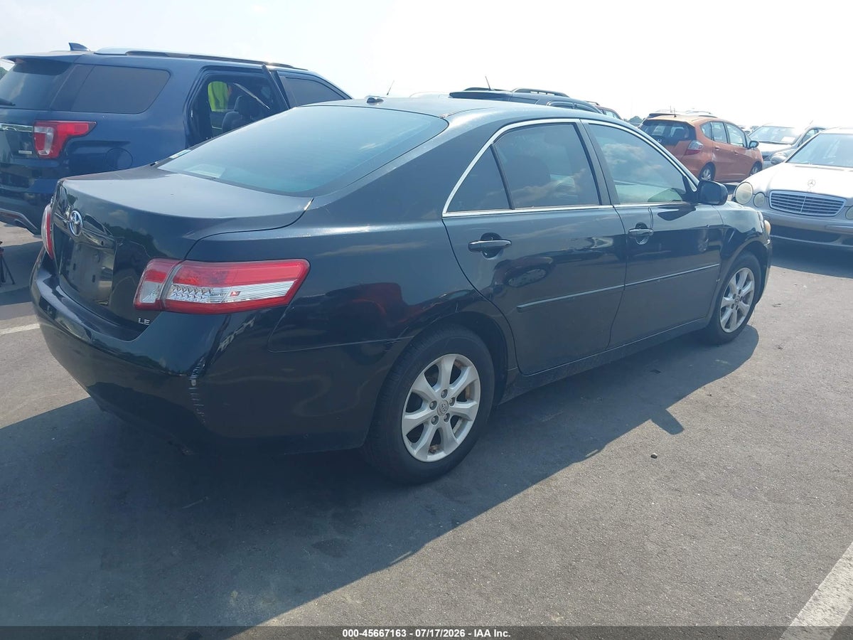 2011 TOYOTA CAMRY LE — снимка 4