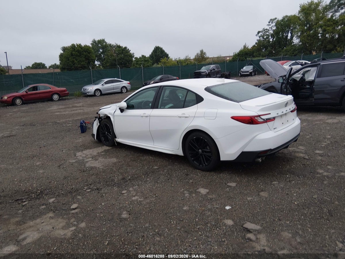 2025 TOYOTA CAMRY SE — снимка 3