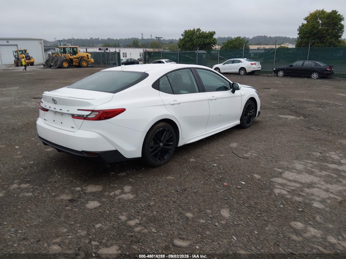 2025 TOYOTA CAMRY SE — снимка 4
