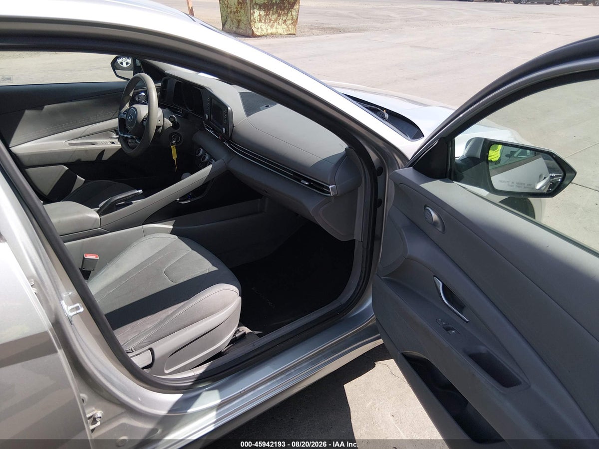 2021 HYUNDAI ELANTRA SE — снимка 5