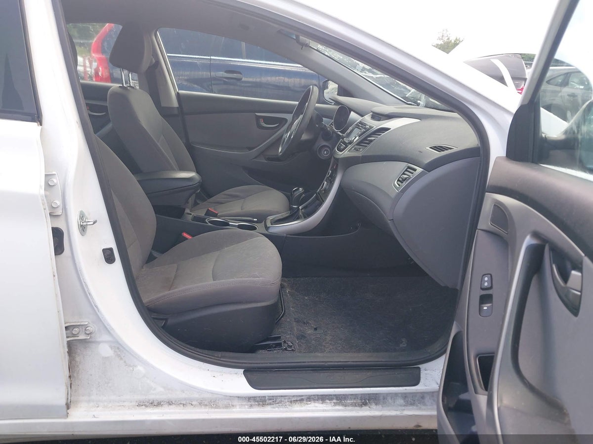 2016 HYUNDAI ELANTRA SE — снимка 5