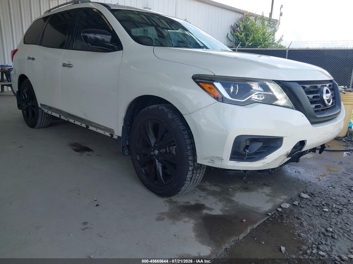 2017 NISSAN PATHFINDER PLATINUM