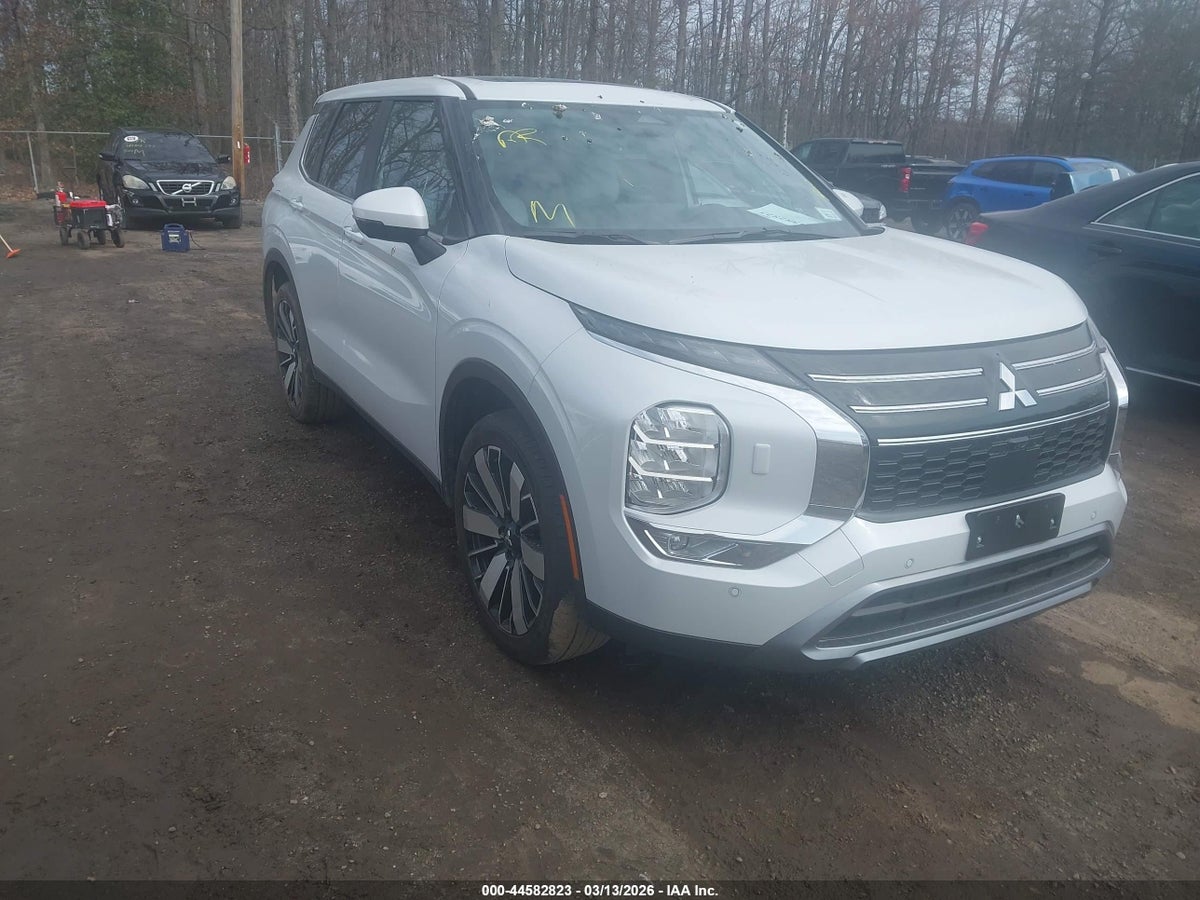 2025 MITSUBISHI OUTLANDER SE 2.5 S-AWC
