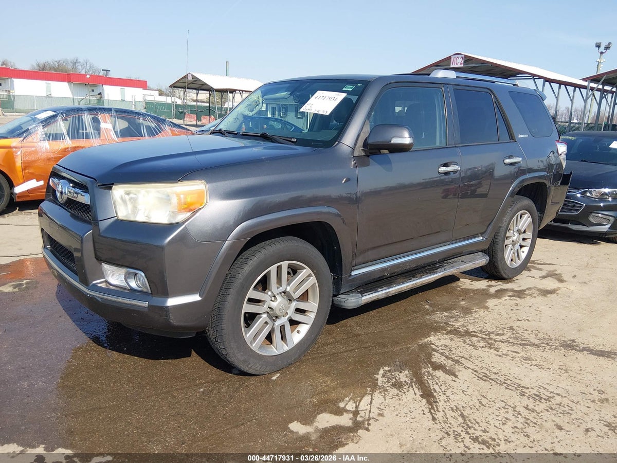 2011 TOYOTA 4RUNNER LIMITED V6 — снимка 2