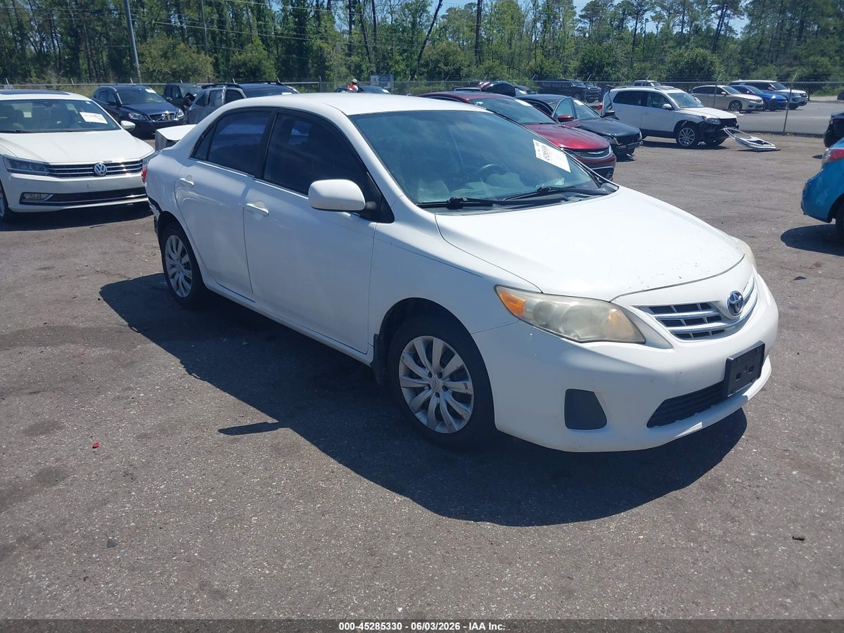 2013 TOYOTA COROLLA LE