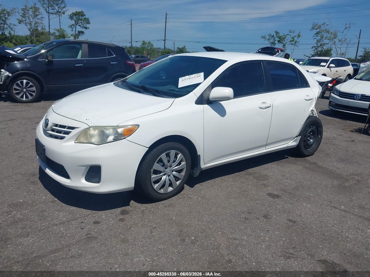 2013 TOYOTA COROLLA LE — снимка 2