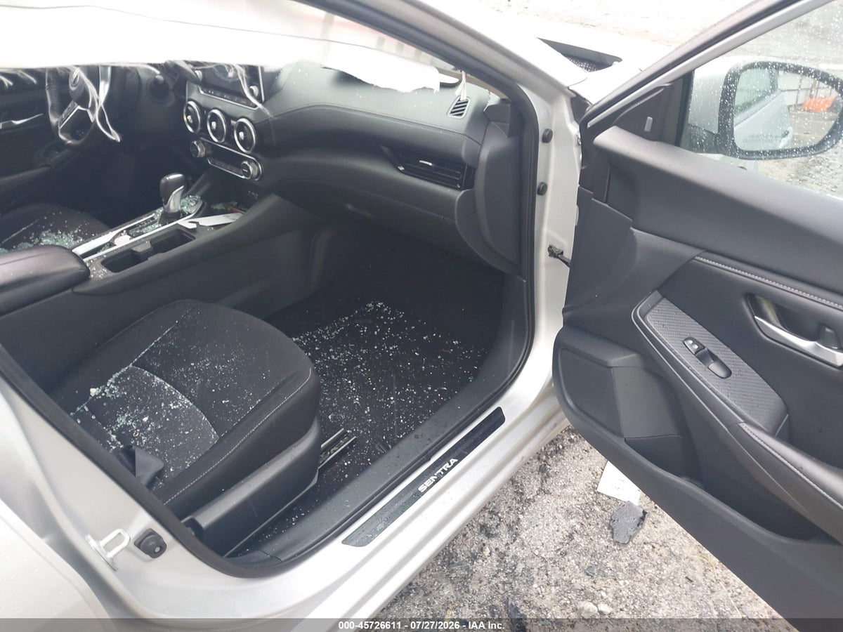2021 NISSAN SENTRA SV XTRONIC CVT — снимка 5