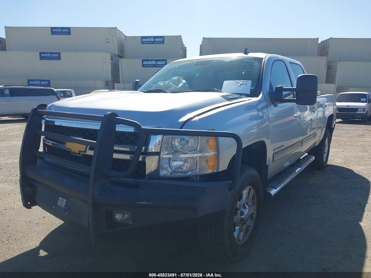 2014 CHEVROLET SILVERADO 2500HD LTZ — снимка 2