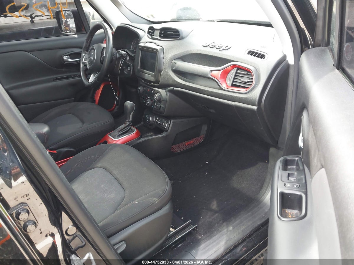 2018 JEEP RENEGADE TRAILHAWK 4X4 — снимка 5