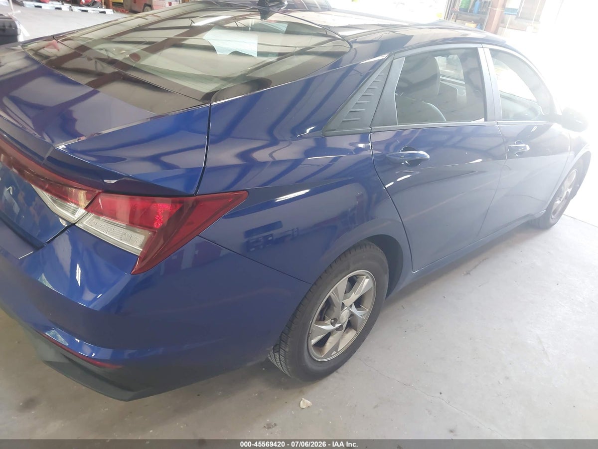 2021 HYUNDAI ELANTRA SE — снимка 4