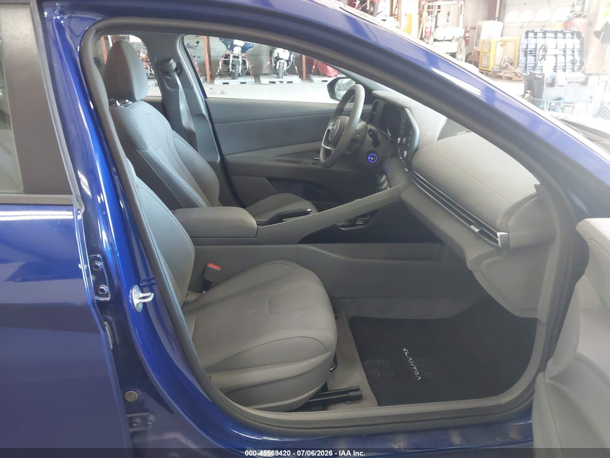 2021 HYUNDAI ELANTRA SE — снимка 5