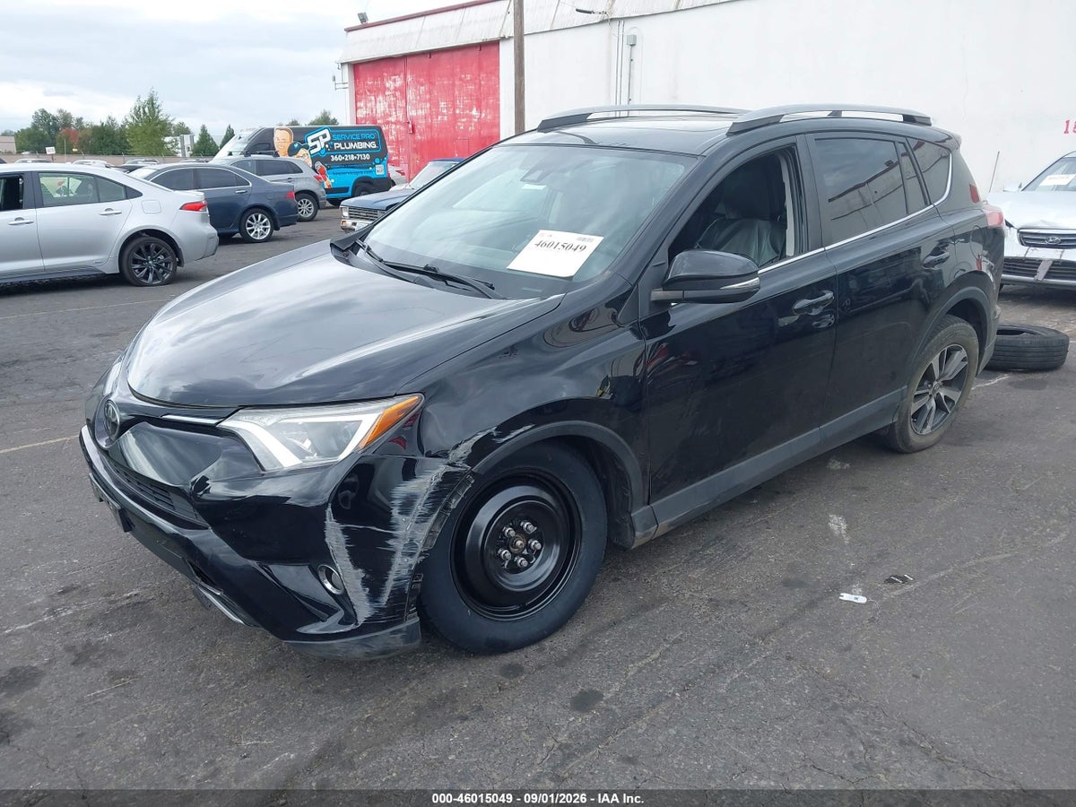 2017 TOYOTA RAV4 XLE — снимка 2