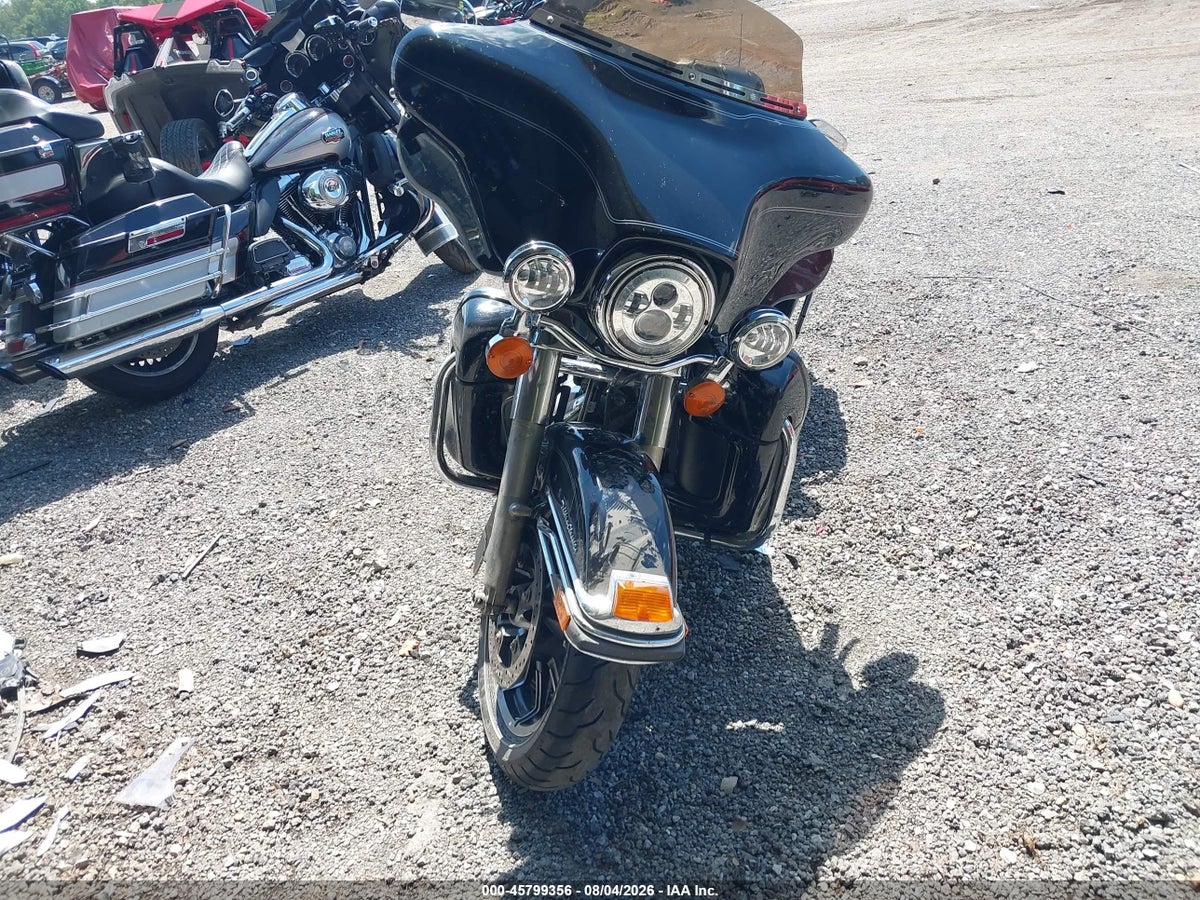 2010 HARLEY-DAVIDSON FLHTCU — снимка 5
