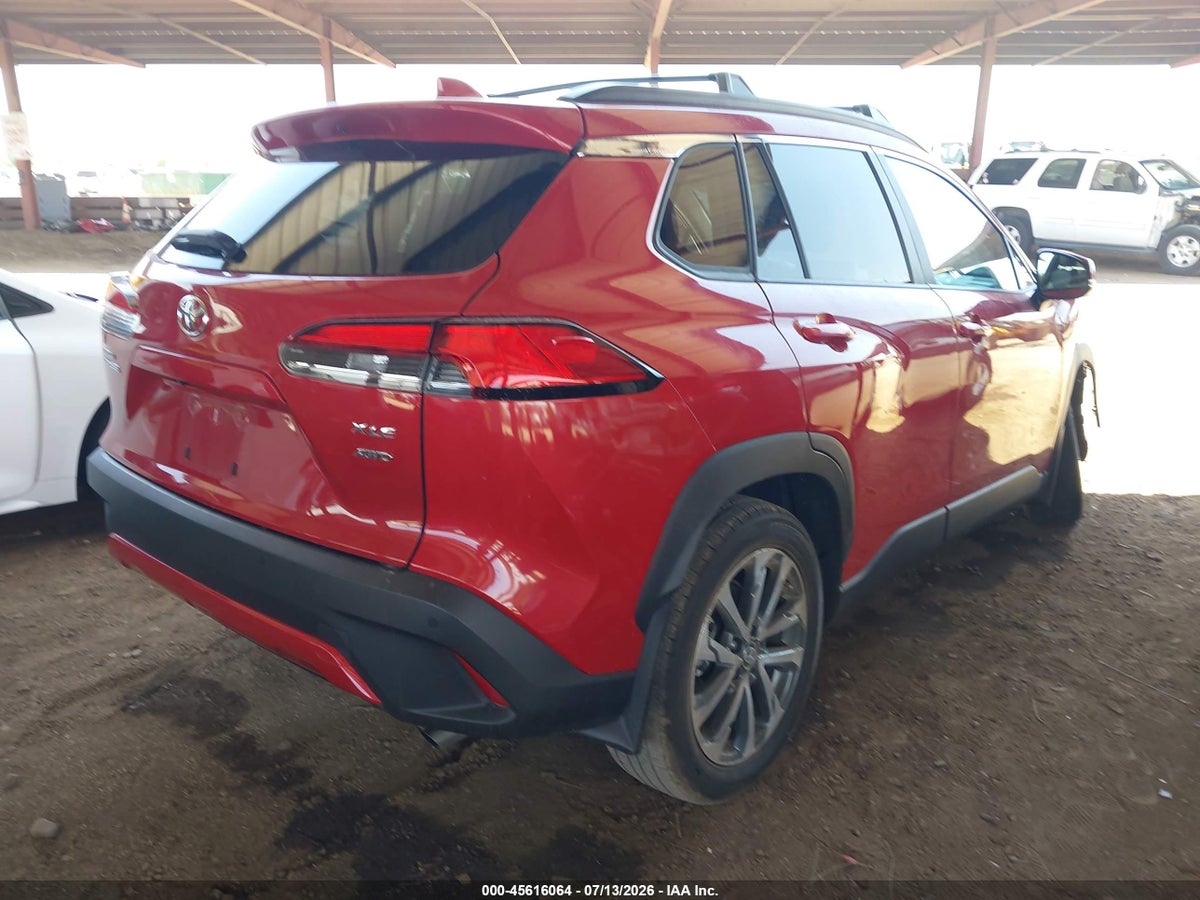 2024 TOYOTA COROLLA CROSS XLE — снимка 4