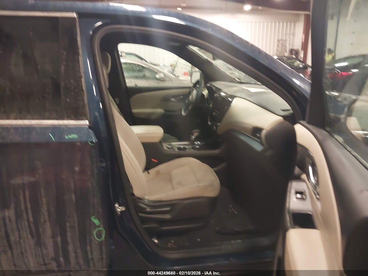 2022 CHEVROLET TRAVERSE AWD LS — снимка 5