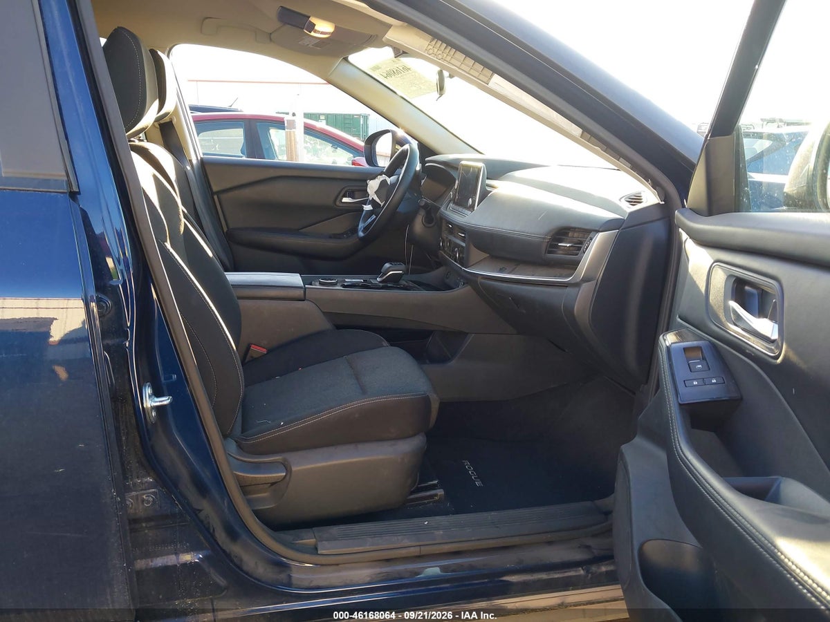 2026 NISSAN ROGUE SV — снимка 5