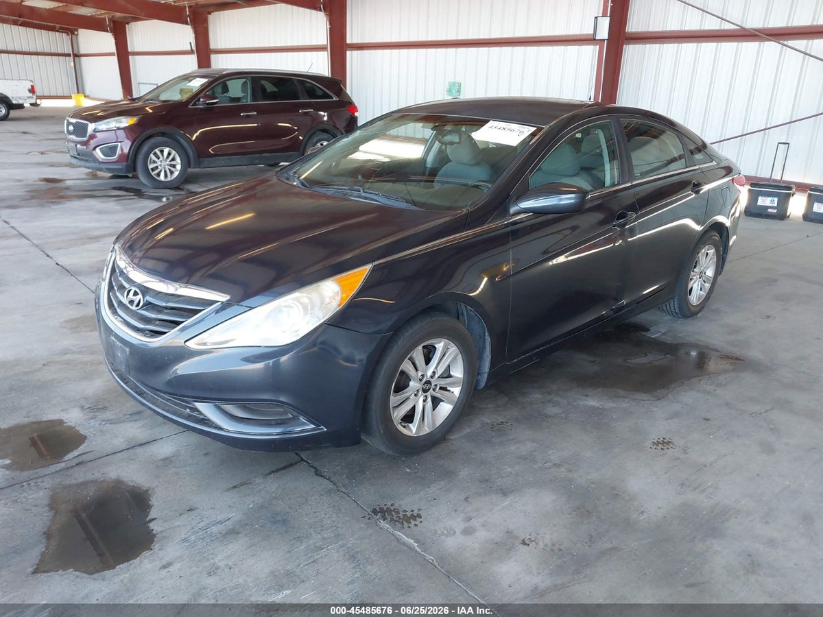 2013 HYUNDAI SONATA GLS — снимка 2