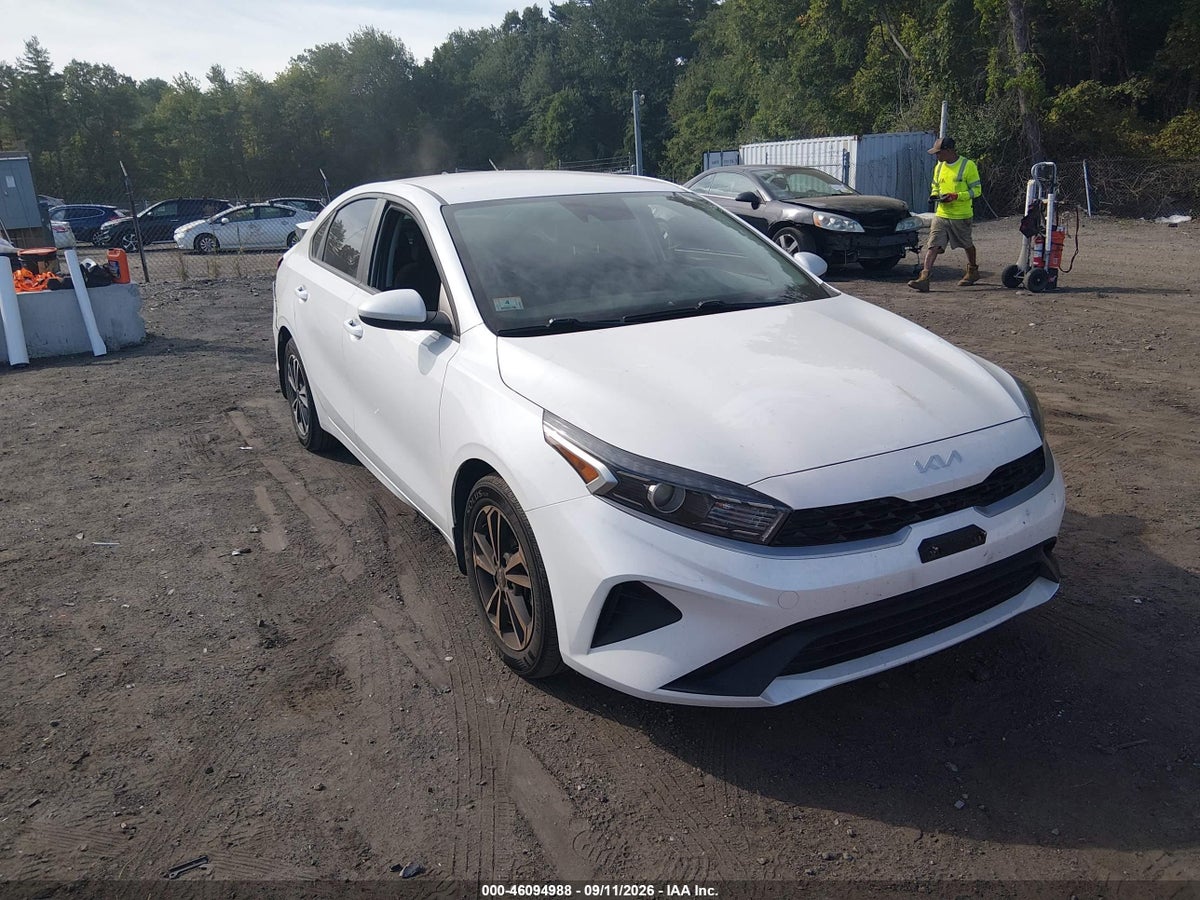 2023 KIA FORTE LXS
