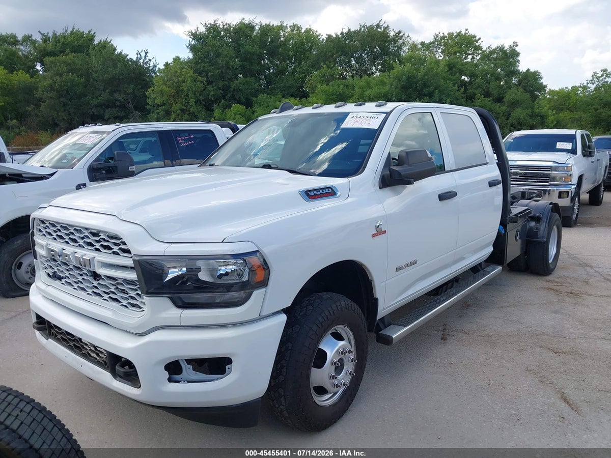 2022 RAM 3500 CHASSIS TRADESMAN/SLT/LARAMIE/LIMITED — снимка 2
