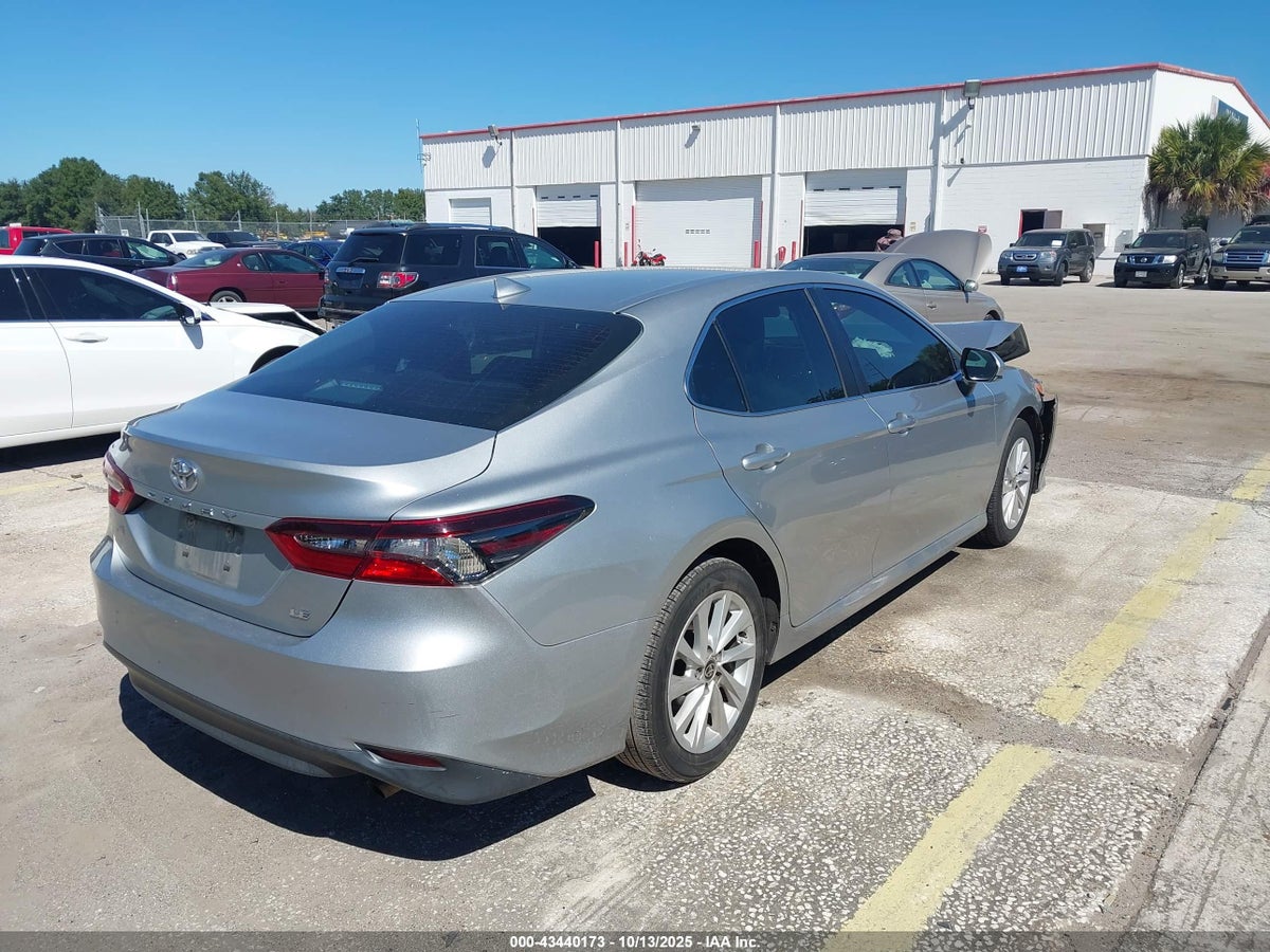2021 TOYOTA CAMRY LE — снимка 4