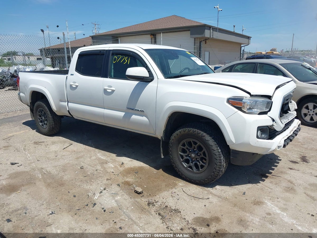 2018 TOYOTA TACOMA SR5 V6