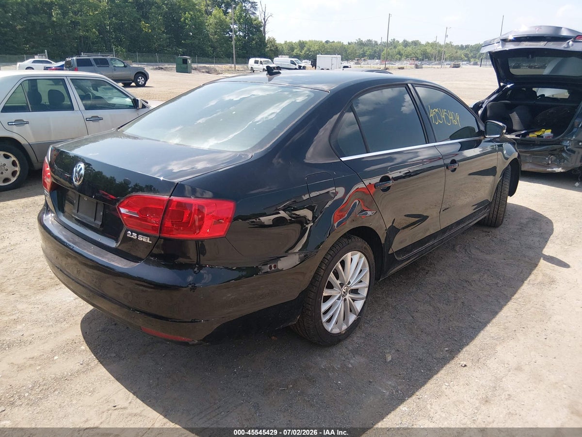 2013 VOLKSWAGEN JETTA 2.5L SEL — снимка 4