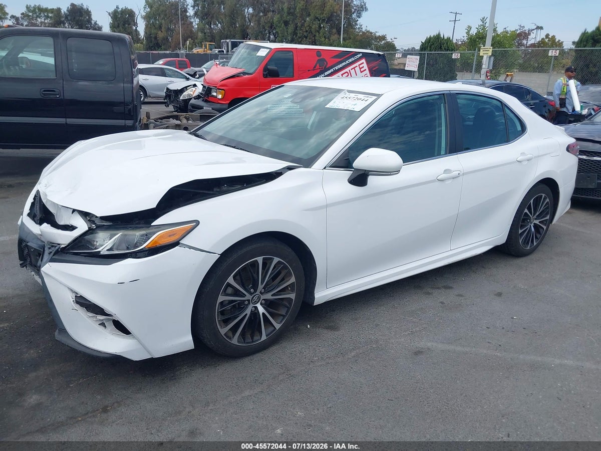 2019 TOYOTA CAMRY SE — снимка 2